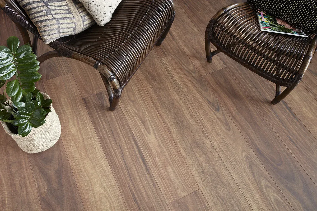 Kronoswiss Aquastop Spotted Gum flooring, image 2